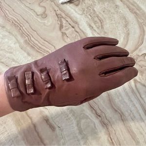 SOLD 💖Moschino leather gloves 💕